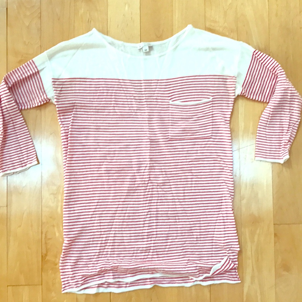 Light knit summer Gap shirt red & white stripes